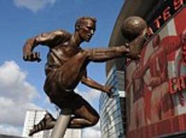 146-Dennis-Bergkamp-statue-unveiled-at-Emirates-with-Arsenal.jpg