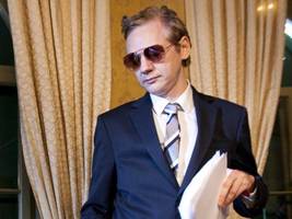 Julian Assange's 'Ghostwriter' Eviscerates The WikiLeaks Founder In Crushing Tell-All
